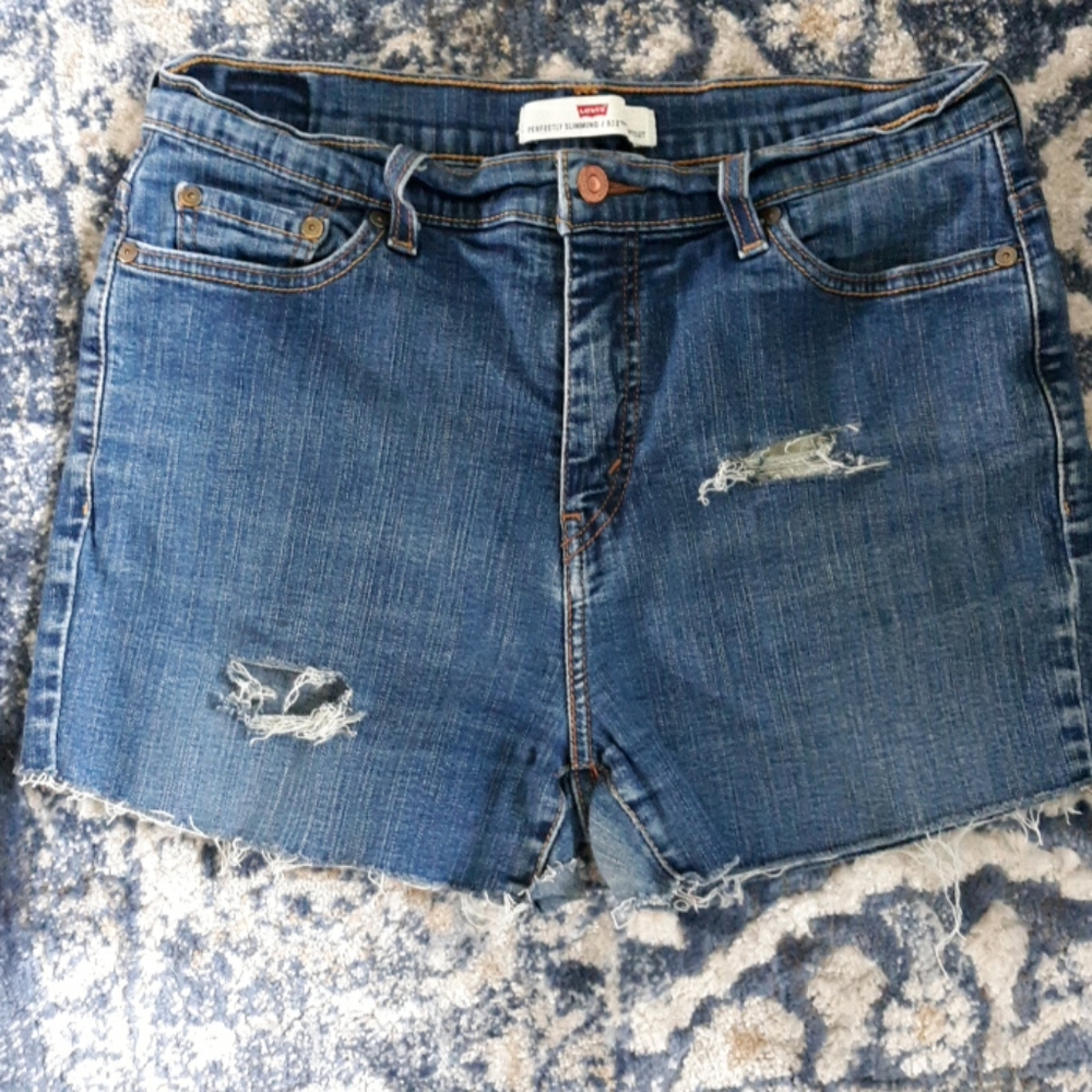 Levi's 512 Jegging Cutoffs Womens